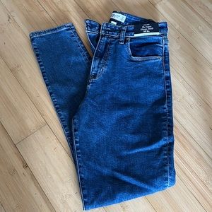 BNWT: Abercrombie & Fitch - the super skinny ankle